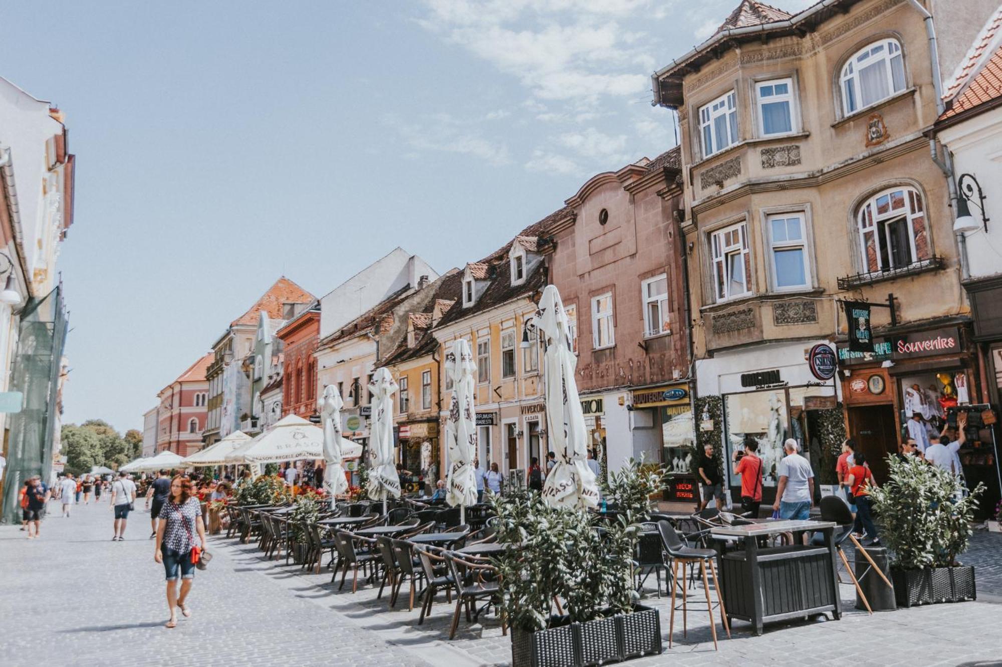 Locart -Cozy Downtown Apartment, Near Black Church With Free Wi-Fi Braşov Exteriör bild