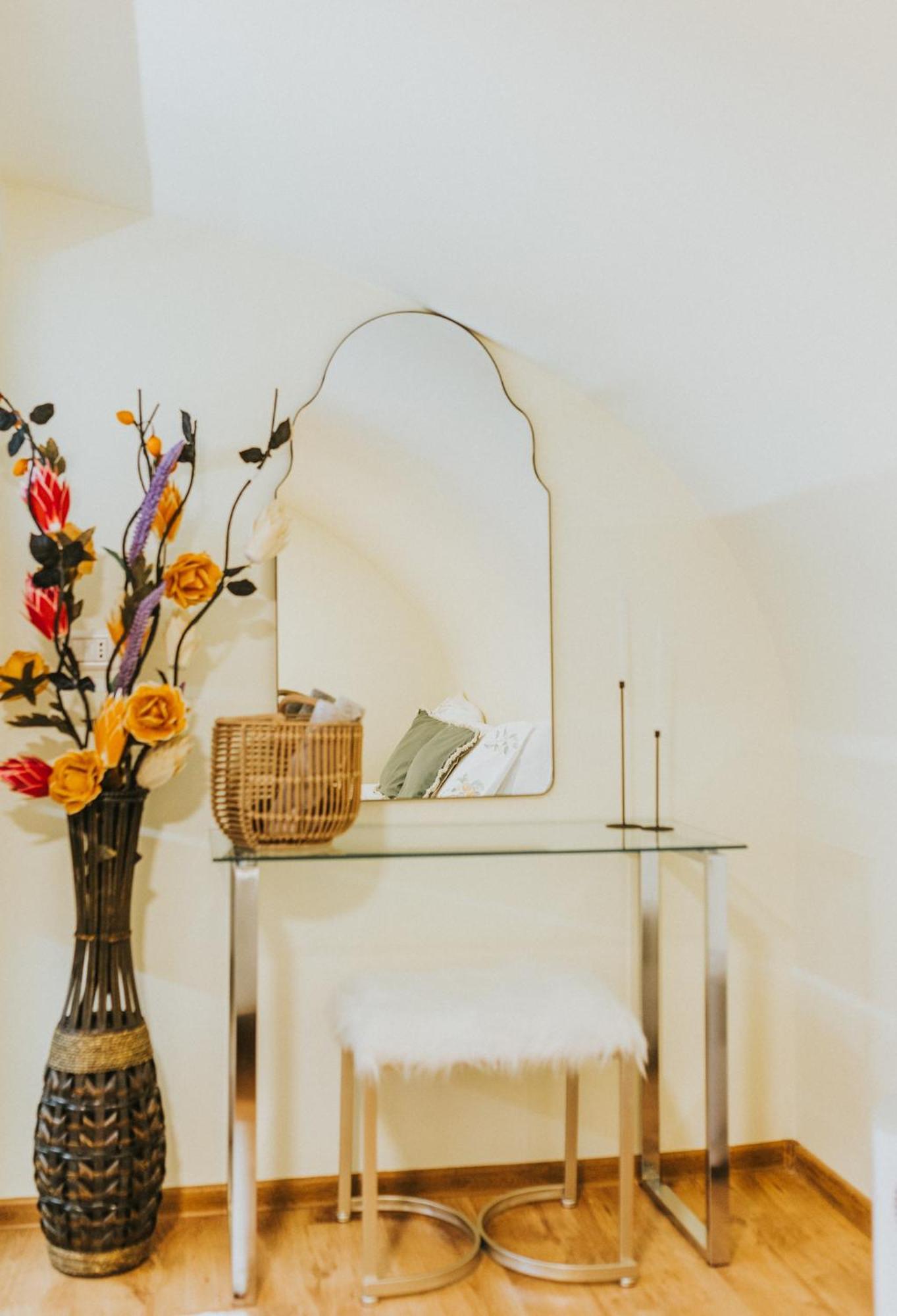 Locart -Cozy Downtown Apartment, Near Black Church With Free Wi-Fi Braşov Exteriör bild